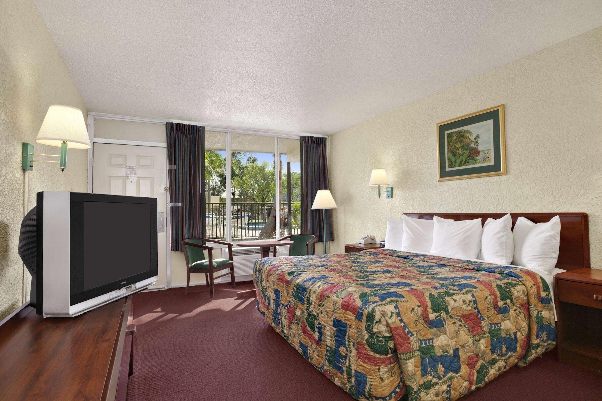 Days Inn By Wyndham Fort Pierce Midtown Buitenkant foto